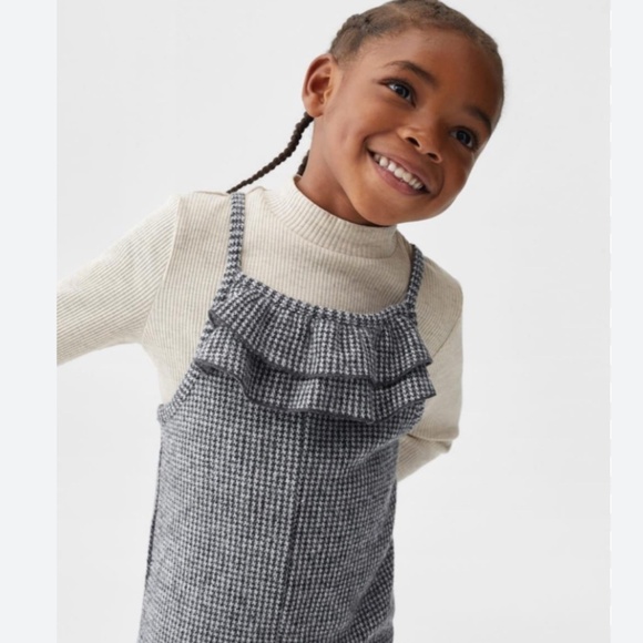 Mango Houndstooth Ruffle Overalls - 2T - Picture 2 of 5